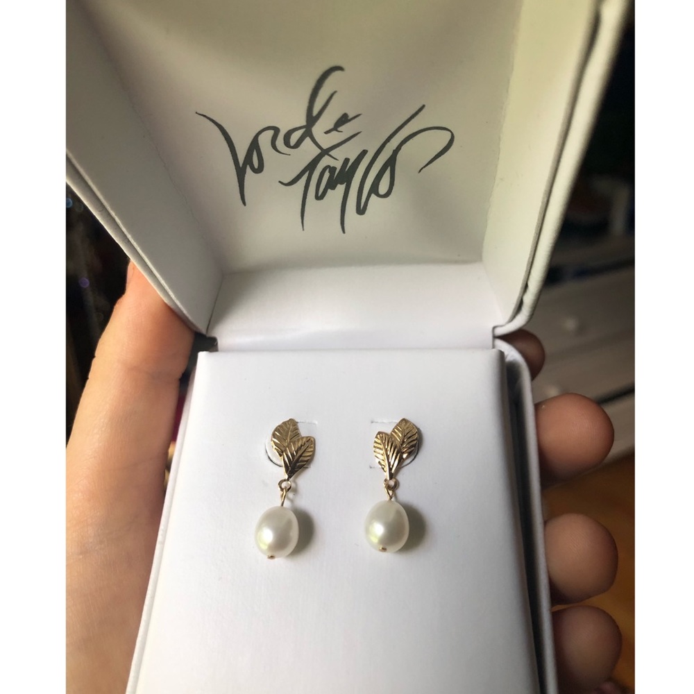 Lord & Taylor REAL Pearl Earrings